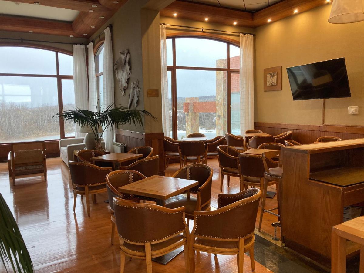 Hotel Y Cabanas Llanuras De Diana - Caja Los Andes Puerto Natales Bagian luar foto