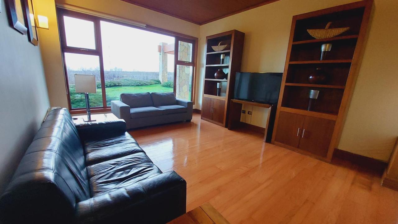 Hotel Y Cabanas Llanuras De Diana - Caja Los Andes Puerto Natales Bagian luar foto